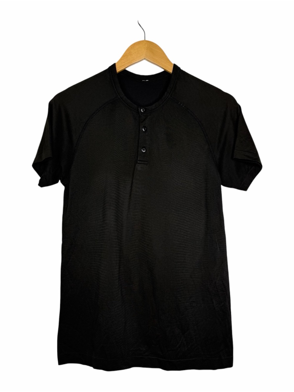 Lululemon Metal Vent Henley Shirt T-Shirt Tee Men's Small Short Sleeve Black